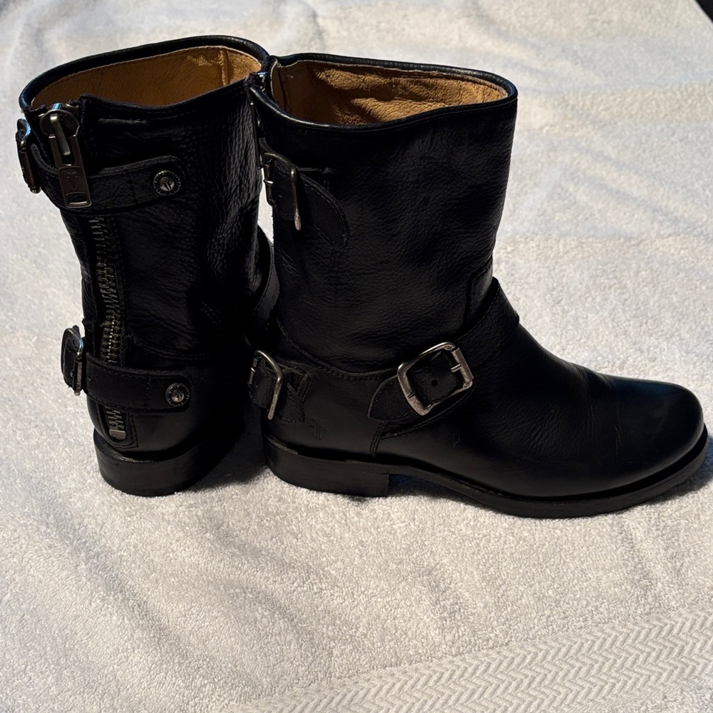 Frye Veronica Back Zip Short Moto Leather Boots